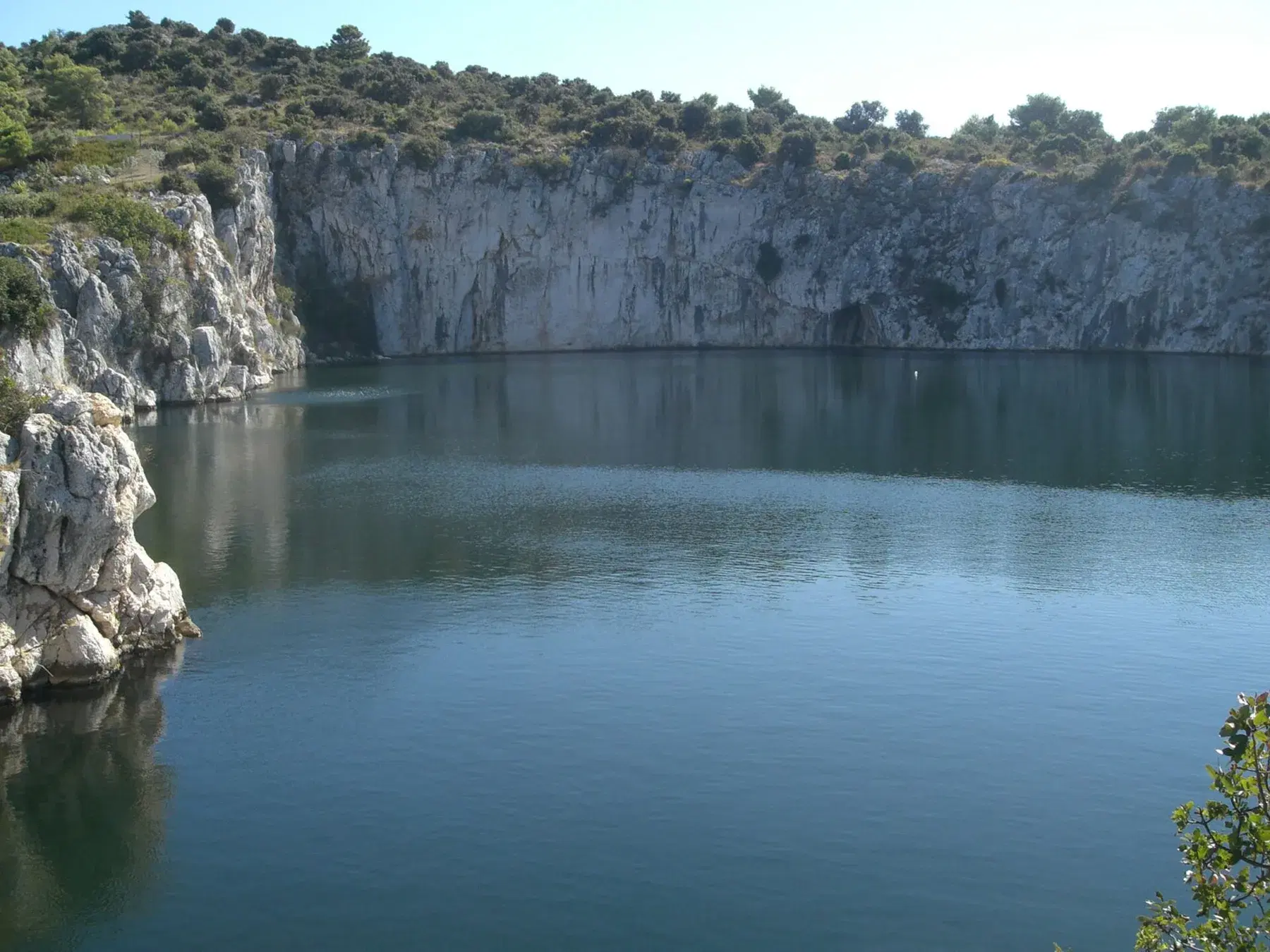 Dragon's Eye Lake (Zmajevo oko)